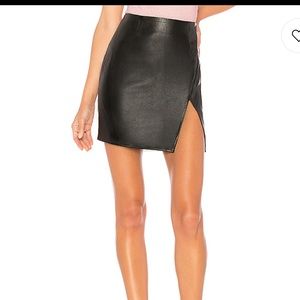 Super Down FAUX leather skirt